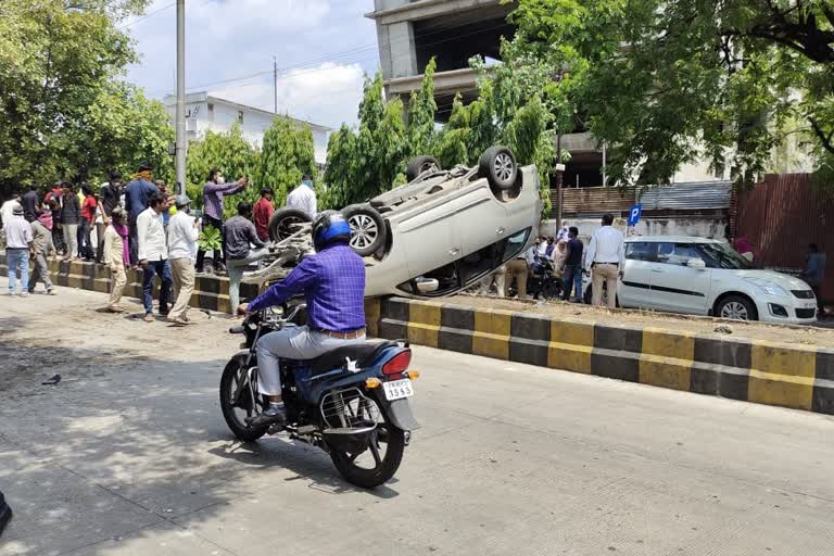 इनोव्हा कारच्या धडकेत ऑटोचालकाचा मृत्यू