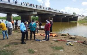 ऑनलाईन गेममध्ये पैसे हरल्यामुळे बँकेत काम करणाऱ्या युवकाने नदीत उडी घेऊन केली आत्महत्या