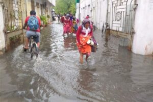 विदर्भात गारपिटीचा कहर, वीज पडून तिघांचा मृत्यू